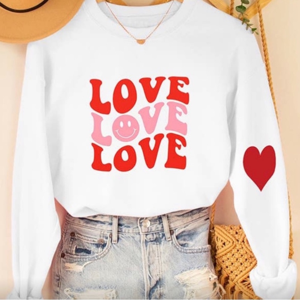NWT💕LOVE❤️Valentine SWEATER/SWEATSHIRT💕Size XL❤️ - Picture 2 of 8